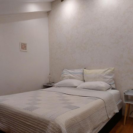 Apt Lavender On Nincevica St- 1 Bedroom Apt 5 Min To The Old Town Of Split Exterior photo